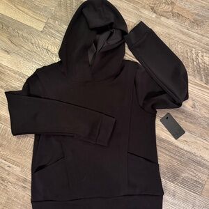 NWT - Nux - Sleek Mia Hoodie - Black - Size L (fits more like a medium)